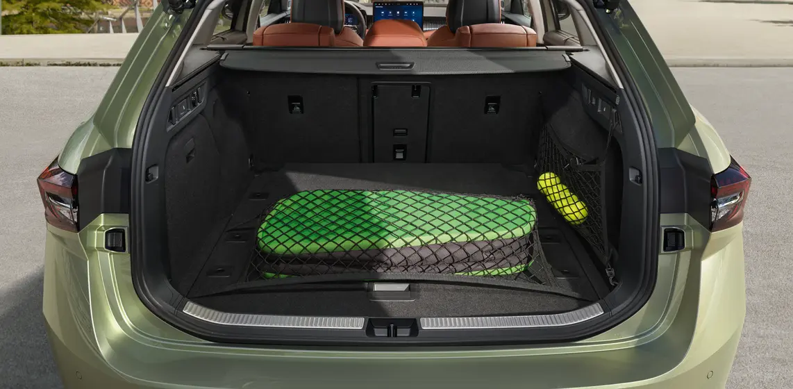 Interior 3