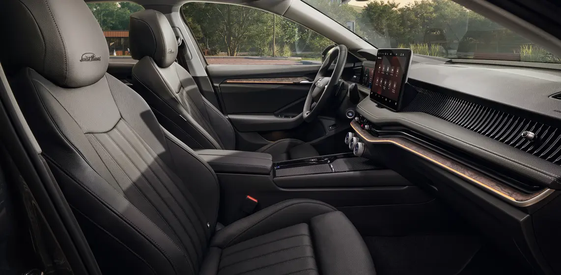 Interior 02