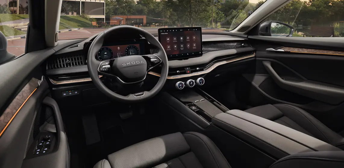 Interior 03
