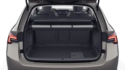 Octavia Combi 130 let Premium