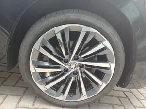 Škoda Superb L&K