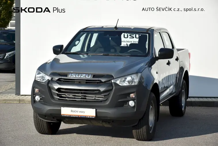 D-MAX 