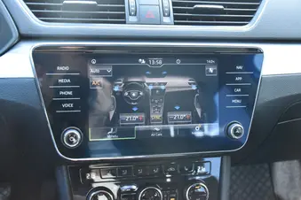 Škoda Superb 