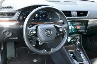 Škoda Superb 