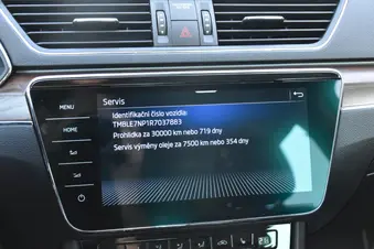 Škoda Superb 