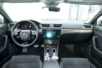 Škoda Superb 