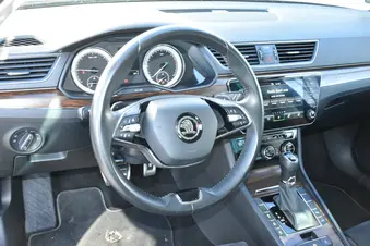Škoda Superb 