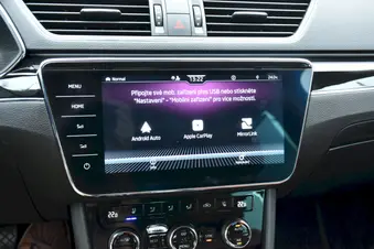 Škoda Superb 