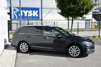 Volkswagen Golf 