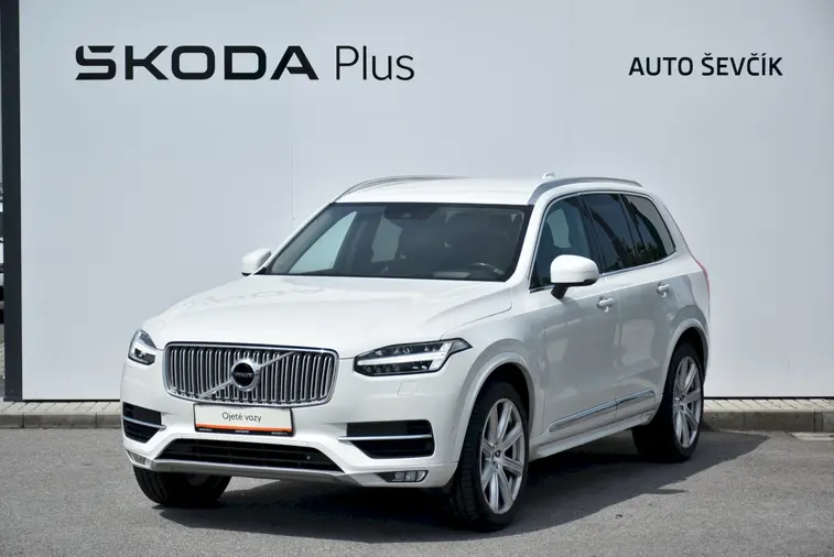 XC90
