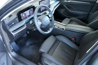 Škoda Superb L&K