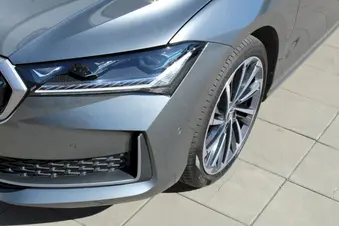 Škoda Superb L&K