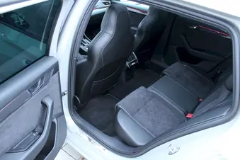 Škoda Superb SportLine