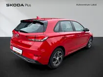i30