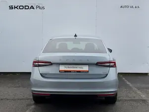 Škoda Superb L&K