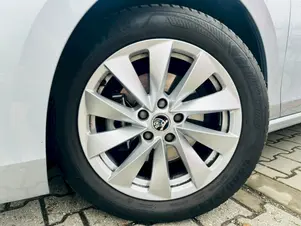 Škoda Superb Selection