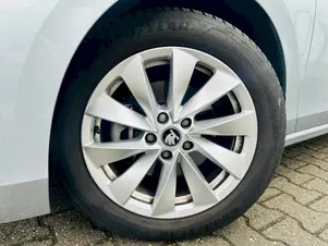 Škoda Superb Selection