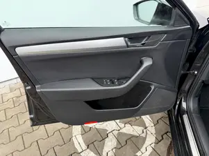 Škoda Superb Ambition