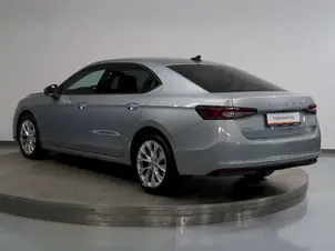 Škoda Superb Selection