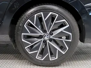 Škoda Superb L&K