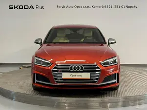 Audi S5 