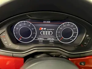 Audi S5 