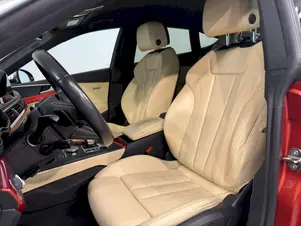Audi S5 