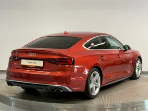 Audi S5 
