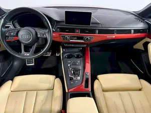 Audi S5 