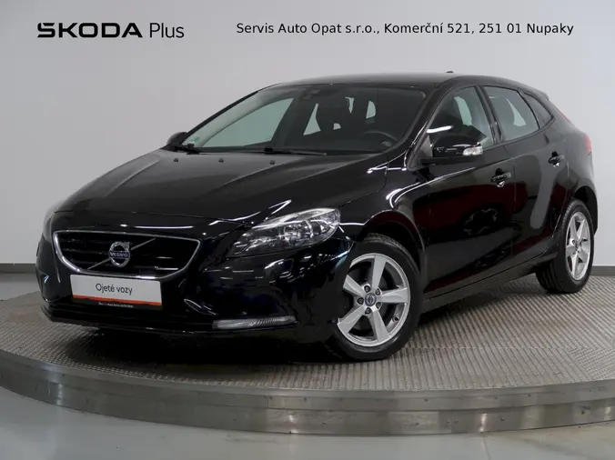 V40 