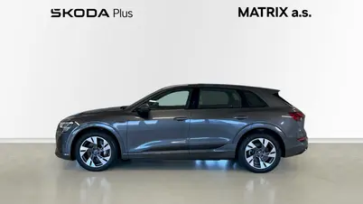 Audi E-tron 