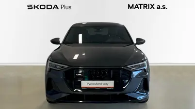 Audi E-tron 