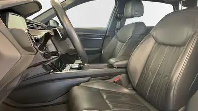 Audi E-tron 