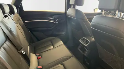Audi E-tron 