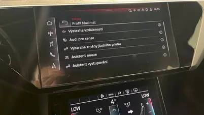 Audi E-tron 