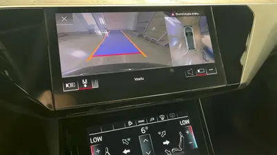 Audi E-tron 