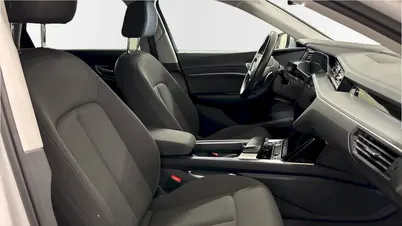 Audi E-tron 