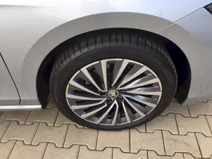 Škoda Superb L&K