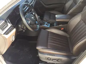 Škoda Superb L&K