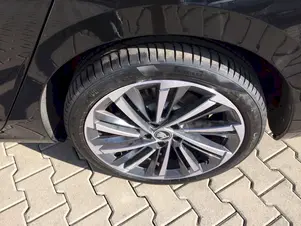 Škoda Superb L&K