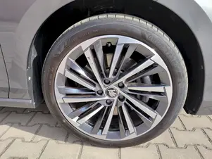 Škoda Superb L&K