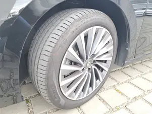 Škoda Superb L&K