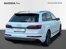 Q7