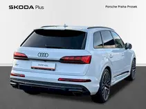 Q7 