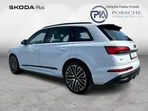 Q7 
