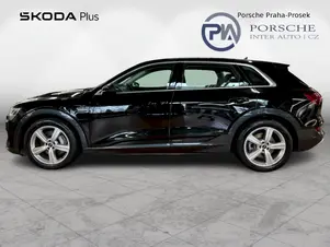 Audi E-tron 