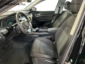 Audi E-tron 