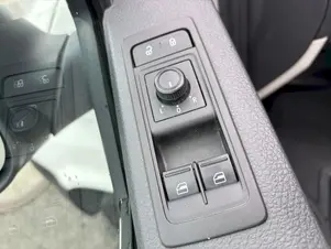 Volkswagen Transporter Kombi 