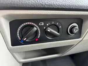 Volkswagen Transporter Kombi 