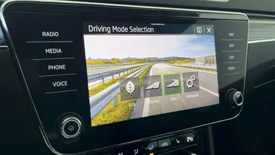 Škoda Superb Style Plus